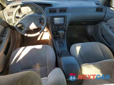 Zdjęcie 8 z 12 samochodu: 1999 TOYOTA CAMRY LE VIN:4T1BG28K4XU565856 - miniatura