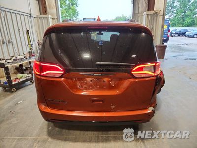 Zdjęcie 6 z 13 samochodu: 2018 CHRYSLER PACIFICA TOURING L VIN:2C4RC1BG6JR229076 - miniatura