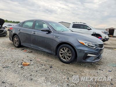 Czwarte zdjęcie samochodu z boku: 2020 KIA OPTIMA LX VIN:5XXGT4L36LG428144 - miniatura
