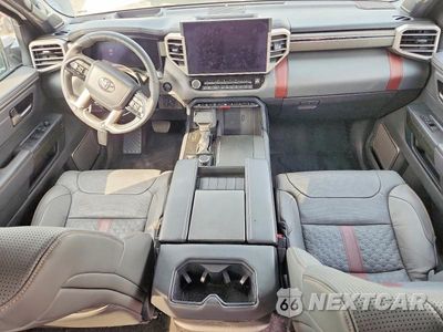 Zdjęcie 8 z 12 samochodu: 2026 TOYOTA TUNDRA CREWMAX CAPSTONE VIN:5TFVC5DB8TX123224 - miniatura
