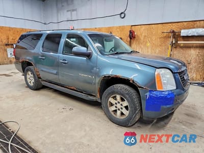 Czwarte zdjęcie samochodu z boku: 2009 GMC YUKON XL K1500 SLE VIN:1GKFK26349R205710 - miniatura