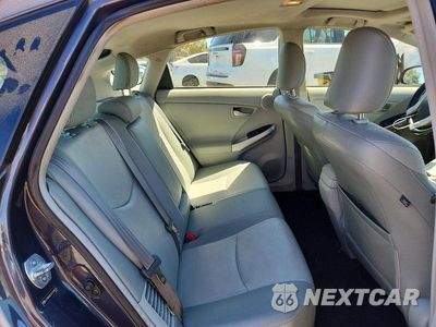 Zdjęcie 10 z 12 samochodu: 2012 TOYOTA PRIUS FOUR VIN:JTDKN3DU3C1608585 - miniatura