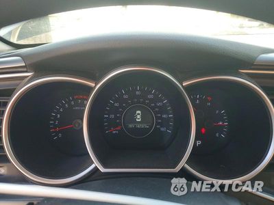 Zdjęcie 9 z 12 samochodu: 2015 KIA OPTIMA LX VIN:KNAGM4A70F5641003 - miniatura