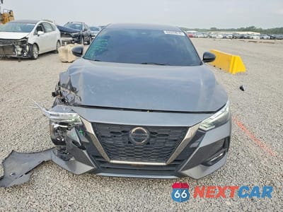 Piąte zdjęcie samochodu w środku: 2020 NISSAN SENTRA SR VIN:3N1AB8DV9LY284650 - miniatura