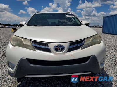 Piąte zdjęcie samochodu w środku: 2015 TOYOTA RAV4 LIMITED VIN:2T3YFREV7FW220279 - miniatura
