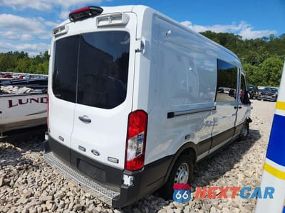 Trzecie zdjęcie samochodu z tyłu: 2026 FORD TRANSIT - AMBULANCE VIN:1FDBW2CG0TKA14562 - miniatura