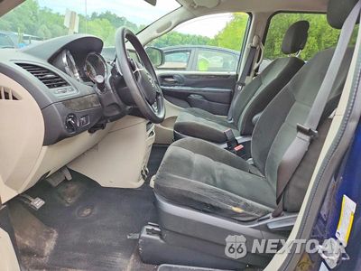 Zdjęcie 7 z 13 samochodu: 2015 DODGE GRAND CARAVAN SE VIN:2C4RDGBG3FR684135 - miniatura
