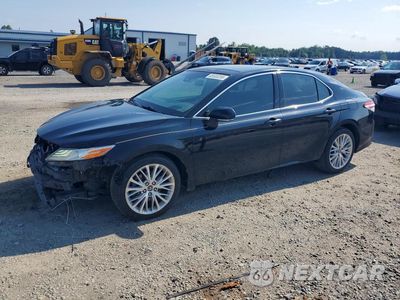 2018 TOYOTA CAMRY XLE V6 4T1BZ1HK4JU004195 - główne zdjęcie licytacji z USA - miniatura