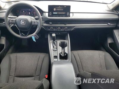 Zdjęcie 8 z 12 samochodu: 2025 HONDA ACCORD SE VIN:1HGCY1F43SA040500 - miniatura