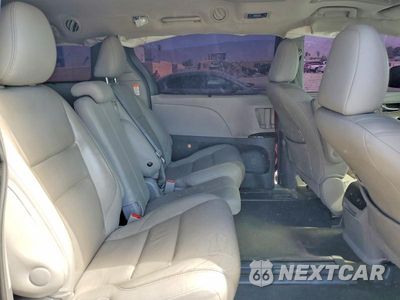 Zdjęcie 11 z 13 samochodu: 2016 TOYOTA SIENNA XLE PREMIUM 8-PASSENGER VIN:5TDYK3DC7GS756208 - miniatura