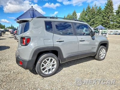Trzecie zdjęcie samochodu z tyłu: 2022 JEEP RENEGADE LATITUDE VIN:ZACNJDB13NPN48945 - miniatura