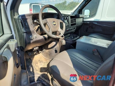 Zdjęcie 8 z 13 samochodu: 2013 CHEVROLET EXPRESS G2500 VIN:1GCWGFCA2D1903084 - miniatura