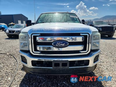 Piąte zdjęcie samochodu w środku: 2015 FORD F250 SUPER DUTY VIN:1FT7W2BT1FEA82610 - miniatura