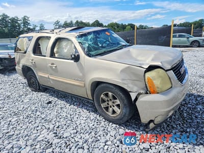 Czwarte zdjęcie samochodu z boku: 2008 GMC YUKON VIN:1GKFC13068J190710 - miniatura