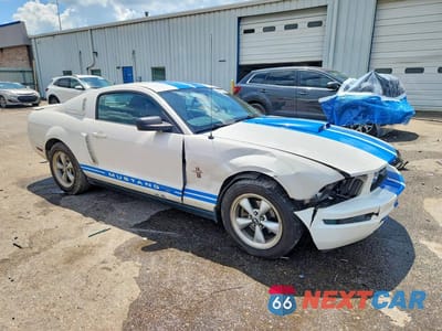 Czwarte zdjęcie samochodu z boku: 2007 FORD MUSTANG VIN:1ZVFT80N275322340 - miniatura
