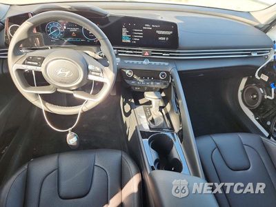 Zdjęcie 8 z 13 samochodu: 2025 HYUNDAI ELANTRA LIMITED VIN:KMHLN4DJ1SU157892 - miniatura