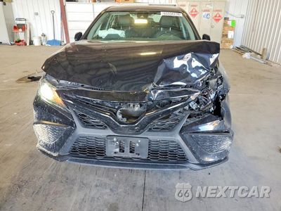 Piąte zdjęcie samochodu w środku: 2022 TOYOTA CAMRY SE VIN:4T1G11AK1NU657855 - miniatura