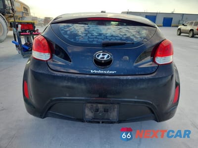 Zdjęcie 6 z 12 samochodu: 2014 HYUNDAI VELOSTER BASE VIN:KMHTC6AD7EU212270 - miniatura