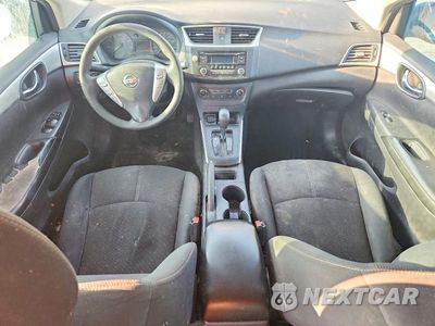 Zdjęcie 8 z 12 samochodu: 2017 NISSAN SENTRA S VIN:3N1AB7AP8HY324076 - miniatura