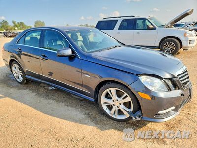 Czwarte zdjęcie samochodu z boku: 2012 MERCEDES-BENZ E 350 4MATIC VIN:WDDHF8JB1CA655420 - miniatura