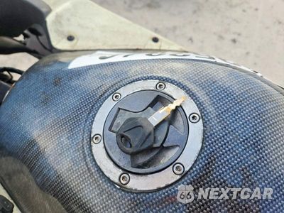 Zdjęcie 8 z 9 samochodu: 2011 KAWASAKI EX250 J VIN:JKAEXMJ18BDA86666 - miniatura