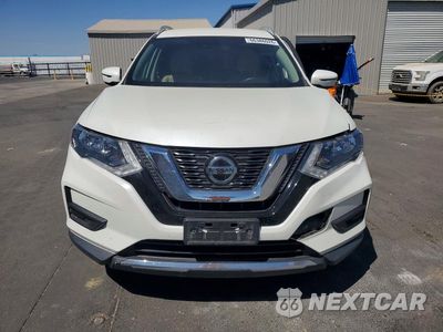 Piąte zdjęcie samochodu w środku: 2019 NISSAN ROGUE SV VIN:KNMAT2MTXKP542275 - miniatura