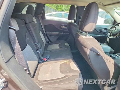 Zdjęcie 10 z 12 samochodu: 2014 JEEP CHEROKEE LATITUDE VIN:1C4PJMCB5EW197817 - miniatura