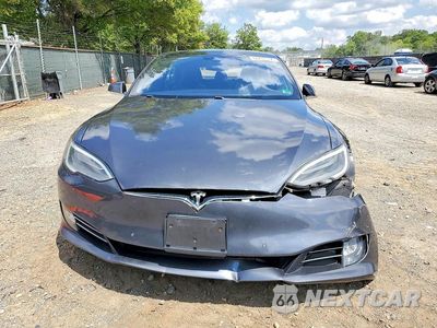 Piąte zdjęcie samochodu w środku: 2016 TESLA MODEL S VIN:5YJSA1E27GF152858 - miniatura