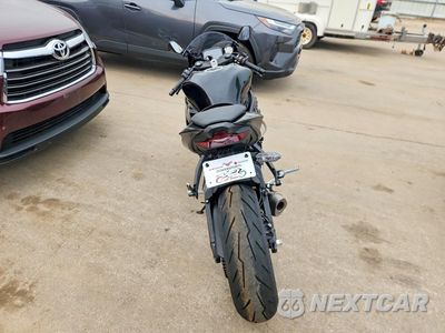 Czwarte zdjęcie samochodu z boku: 2026 KAWASAKI ZX636 K VIN:JKBZXJK12TA017031 - miniatura