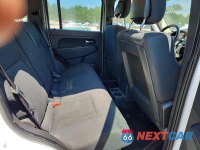 Zdjęcie 11 z 14 samochodu: 2011 JEEP LIBERTY SPORT VIN:1J4PN2GK5BW566636 - miniatura