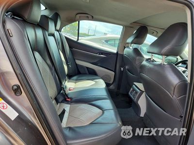Zdjęcie 10 z 12 samochodu: 2019 TOYOTA CAMRY HYBRID XLE VIN:4T1B21HKXKU514895 - miniatura