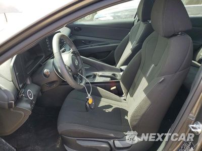 Zdjęcie 7 z 12 samochodu: 2025 HYUNDAI ELANTRA SEL SPORT VIN:KMHLM4DG2SU871764 - miniatura