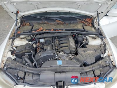 Zdjęcie 11 z 12 samochodu: 2010 BMW 328 XI SULEV VIN:WBAPK5C56AA649145 - miniatura