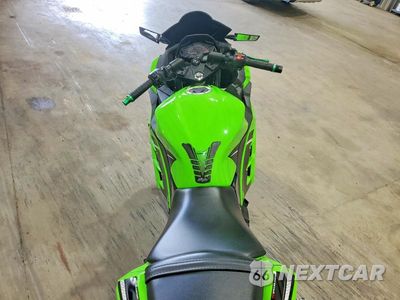 Zdjęcie 6 z 8 samochodu: 2014 KAWASAKI EX300 B VIN:JKAEX8B18EA004332 - miniatura