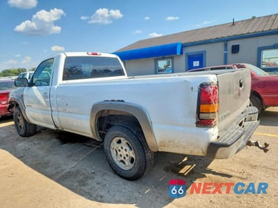 Drugie zdjęcie samochodu z przodu: 2004 CHEVROLET SILVERADO K1500 VIN:1GCEK14T54E109282 - miniatura