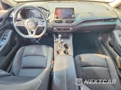 Zdjęcie 8 z 13 samochodu: 2019 NISSAN ALTIMA S VIN:1N4BL4BV1KC220142 - miniatura