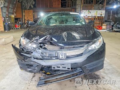 Piąte zdjęcie samochodu w środku: 2017 HONDA CIVIC LX VIN:2HGFC4B02HH308303 - miniatura