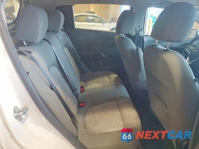 Zdjęcie 10 z 12 samochodu: 2017 CHEVROLET SONIC VIN:1G1JG6SG6H4146509 - miniatura