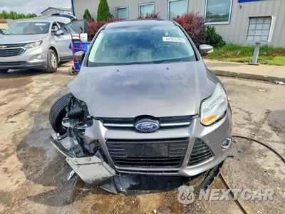 Piąte zdjęcie samochodu w środku: 2012 FORD FOCUS SE VIN:1FAHP3K26CL402547 - miniatura
