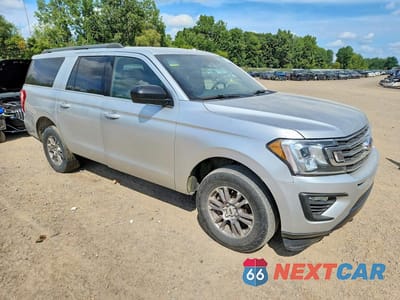 Czwarte zdjęcie samochodu z boku: 2018 FORD EXPEDITION MAX XL VIN:1FMJK1GTXJEA53471 - miniatura