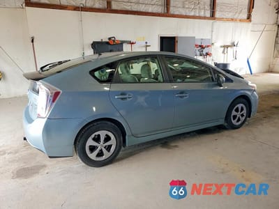 Trzecie zdjęcie samochodu z tyłu: 2013 TOYOTA PRIUS TWO VIN:JTDKN3DU2D1675535 - miniatura
