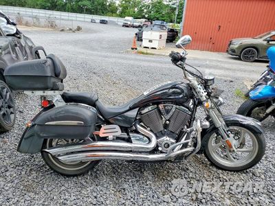 2009 VICTORY MOTORCYCLES KINGPIN TOURING 5VPCD26D993001653 - główne zdjęcie licytacji z USA - miniatura