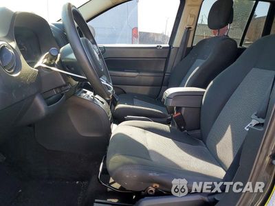 Zdjęcie 7 z 12 samochodu: 2014 JEEP COMPASS SPORT VIN:1C4NJCBAXED743131 - miniatura