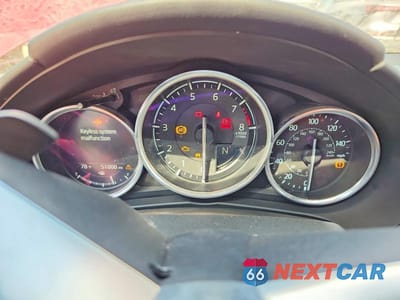 Zdjęcie 9 z 12 samochodu: 2021 MAZDA MX-5 MIATA CLUB VIN:JM1NDAL74M0459837 - miniatura