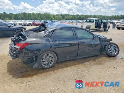 Trzecie zdjęcie samochodu z tyłu: 2024 HYUNDAI ELANTRA SEL VIN:KMHLM4DG7RU802417 - miniatura