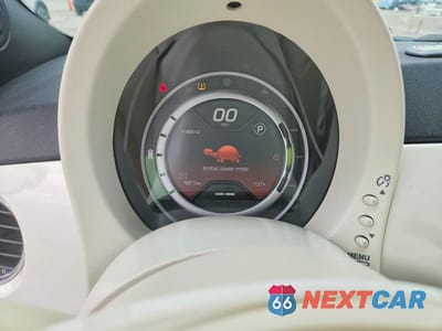 Zdjęcie 9 z 13 samochodu: 2014 FIAT 500 ELECTRIC VIN:3C3CFFGEXET244690 - miniatura