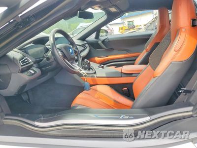 Zdjęcie 7 z 12 samochodu: 2019 BMW I8 VIN:WBY2Z6C57K7E16308 - miniatura