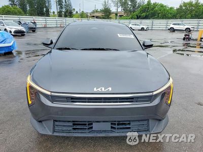 Piąte zdjęcie samochodu w środku: 2025 KIA K4 LX VIN:3KPFT4DE4SE014265 - miniatura