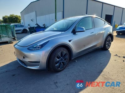 2024 TESLA MODEL Y 7SAYGDEE0RA299790 - główne zdjęcie licytacji z USA - miniatura