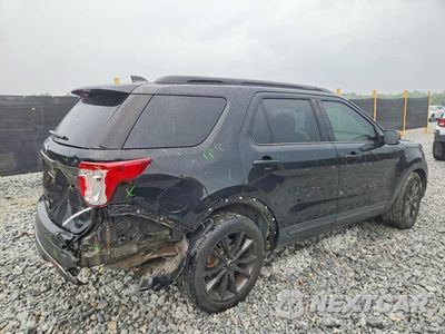 Trzecie zdjęcie samochodu z tyłu: 2017 FORD EXPLORER XLT VIN:1FM5K7D85HGC17700 - miniatura